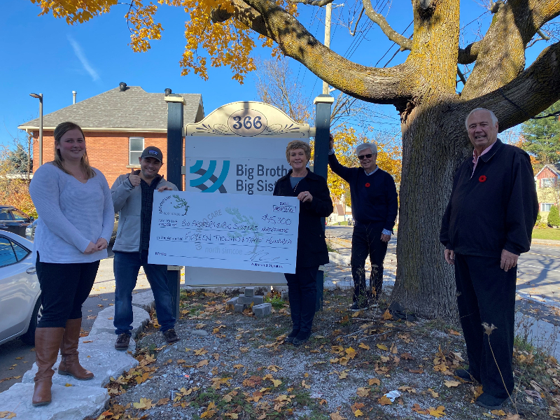 Cheque Presentation to Big Brothers Big Sisters of North Simcoe on Nov 12 2021